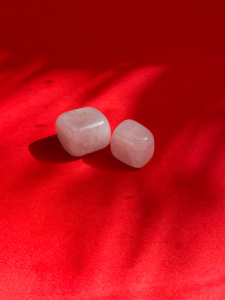 Rose Quartz Tumble A stone of love, pure and simple that helps resolve old hurts and open the heart to receive love